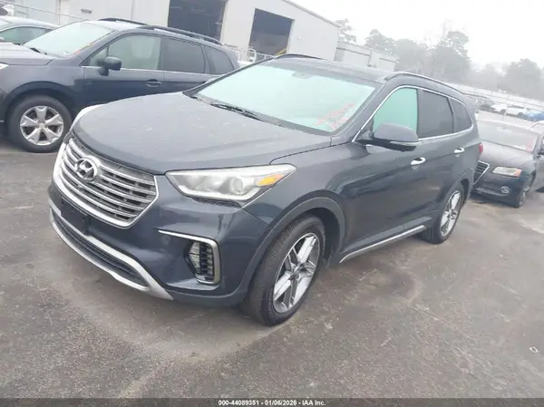 KM8SR4HF5HU236738 2017 HYUNDAI SANTA FE - Image 2