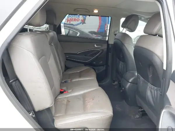 KM8SR4HF5HU254981 2017 HYUNDAI SANTA FE - Image 8