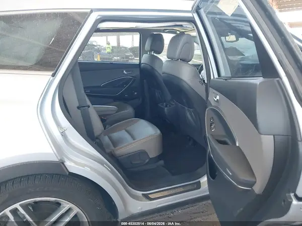 KM8SR4HF5JU275741 2018 HYUNDAI SANTA FE - Image 8