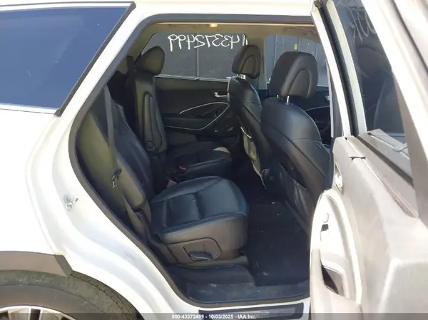 KM8SR4HF6GU139112 2016 HYUNDAI SANTA FE - Image 8