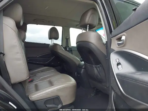 KM8SR4HF6HU205093 2017 HYUNDAI SANTA FE - Image 8