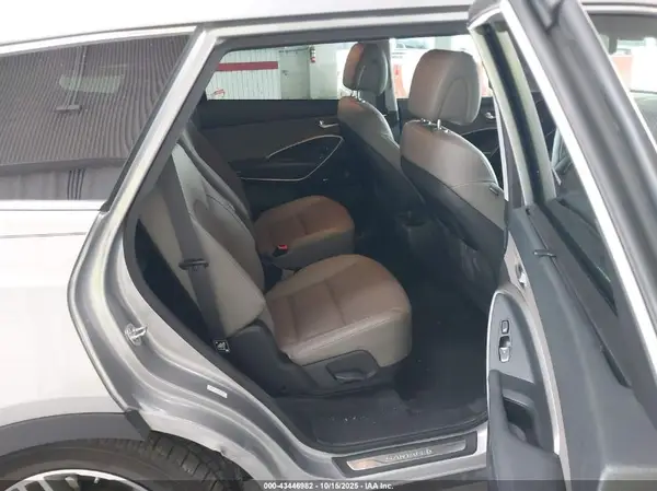 KM8SR4HF6KU302768 2019 HYUNDAI SANTA FE - Image 8