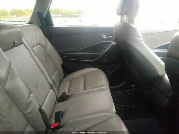 KM8SR4HF7GU141144 2016 HYUNDAI SANTA FE - Image 8
