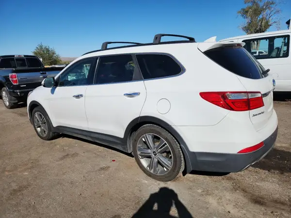 KM8SR4HF7GU164794 2016 HYUNDAI SANTA FE - Image 2