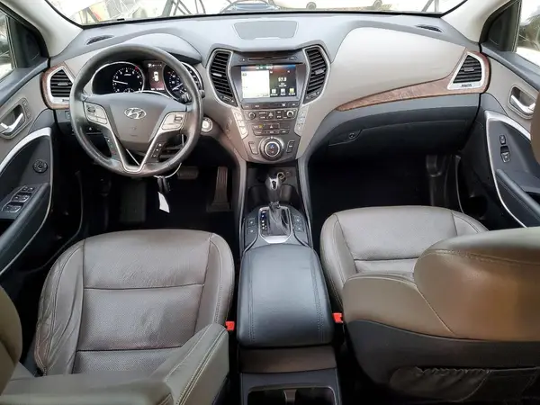 KM8SR4HF7HU183864 2017 HYUNDAI SANTA FE - Image 8