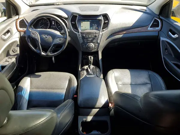 KM8SR4HF7HU183931 2017 HYUNDAI SANTA FE - Image 8