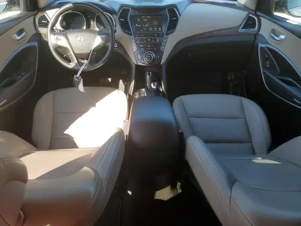 KM8SR4HF7HU187641 2017 HYUNDAI SANTA FE - Image 8