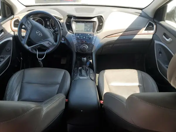 KM8SR4HF7HU197733 2017 HYUNDAI SANTA FE - Image 8