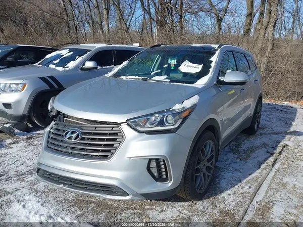 KM8SR4HF7HU204387 2017 HYUNDAI SANTA FE - Image 2