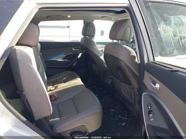 KM8SR4HF7HU204387 2017 HYUNDAI SANTA FE - Image 8