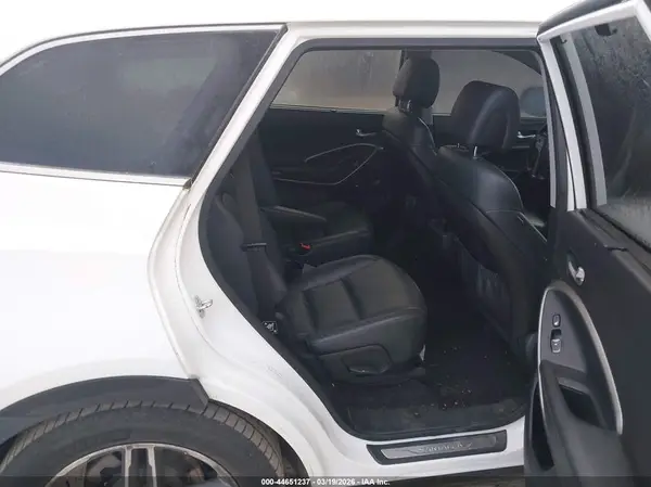 KM8SR4HF7HU224736 2017 HYUNDAI SANTA FE - Image 8