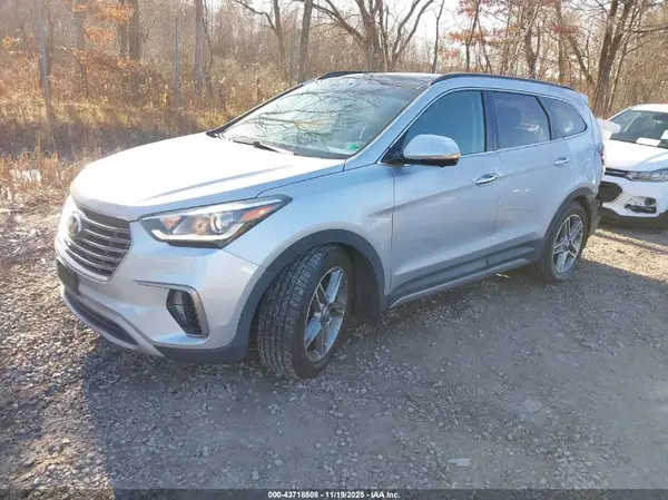 KM8SR4HF7HU256683 2017 HYUNDAI SANTA FE - Image 2