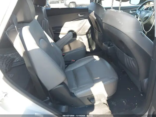 KM8SR4HF7HU256683 2017 HYUNDAI SANTA FE - Image 8