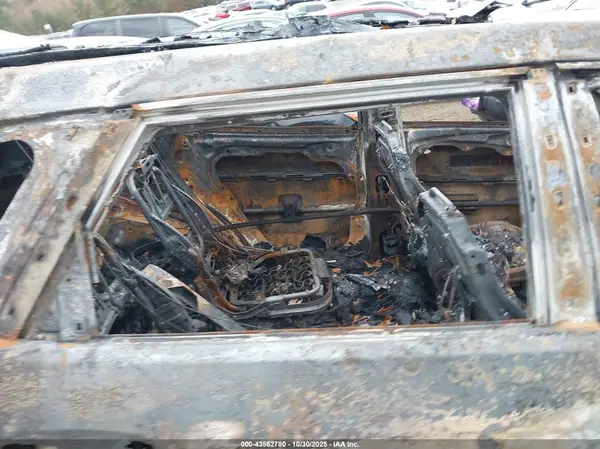 KM8SR4HF7KU297872 2019 HYUNDAI SANTA FE - Image 8