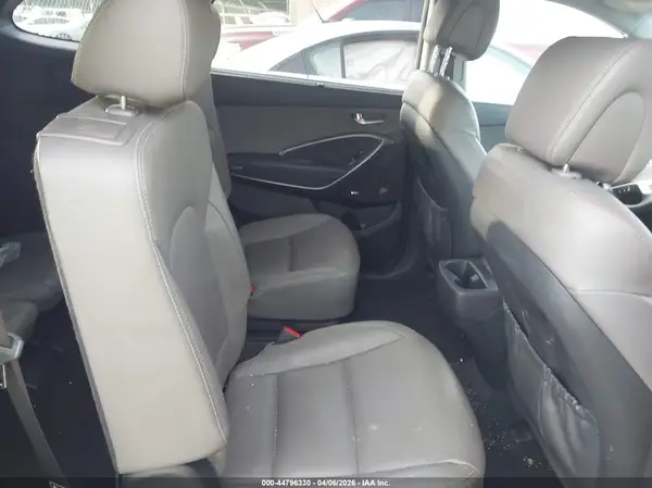 KM8SR4HF7KU304478 2019 HYUNDAI SANTA FE - Image 8