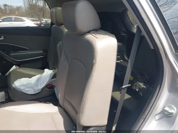 KM8SR4HF8GU141783 2016 HYUNDAI SANTA FE - Image 8