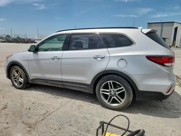 KM8SR4HF8HU180777 2017 HYUNDAI SANTA FE - Image 2