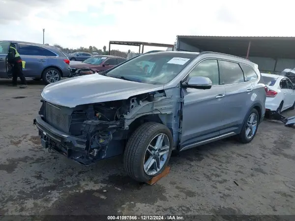 KM8SR4HF8HU201787 2017 HYUNDAI SANTA FE - Image 2