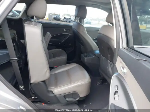 KM8SR4HF8HU201787 2017 HYUNDAI SANTA FE - Image 8