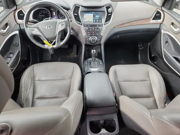 KM8SR4HF8HU242596 2017 HYUNDAI SANTA FE - Image 8