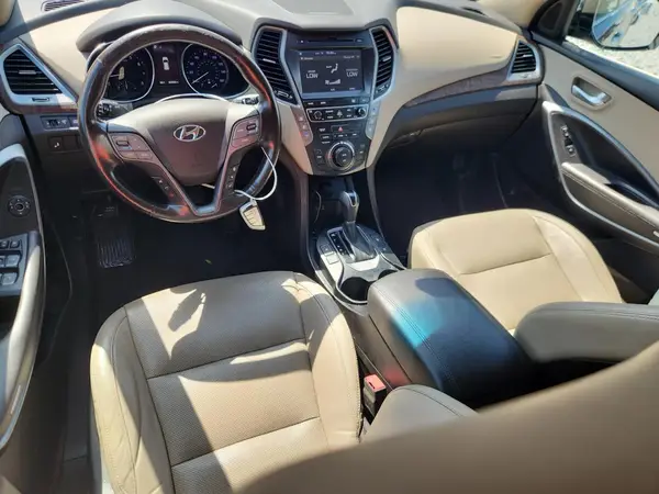 KM8SR4HF8HU256871 2017 HYUNDAI SANTA FE - Image 8
