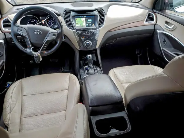 KM8SR4HF8HU257079 2017 HYUNDAI SANTA FE - Image 8