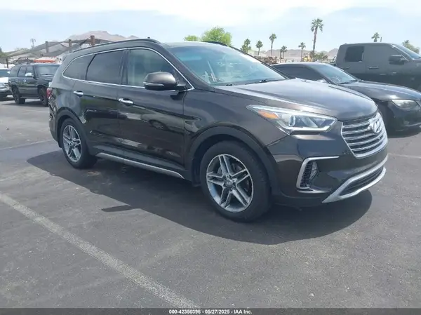KM8SR4HF8JU274812 2018 HYUNDAI SANTA FE - Image 1