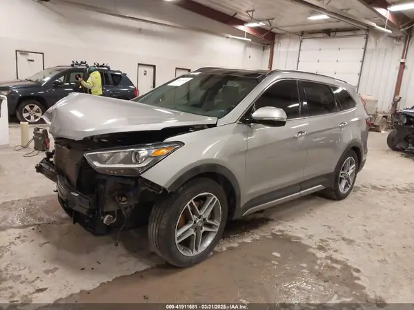 KM8SR4HF9HU210482 2017 HYUNDAI SANTA FE - Image 2