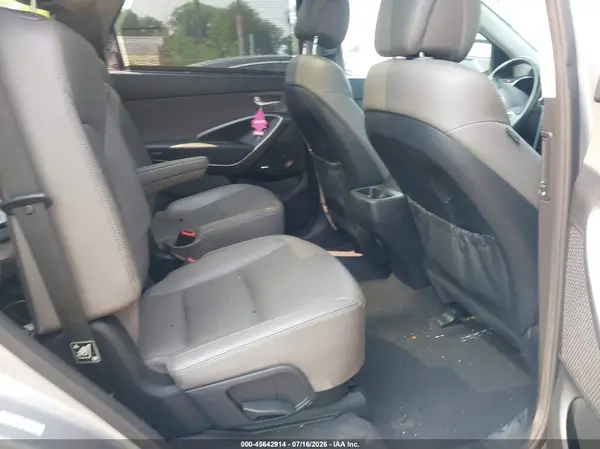 KM8SR4HF9HU217366 2017 HYUNDAI SANTA FE - Image 8