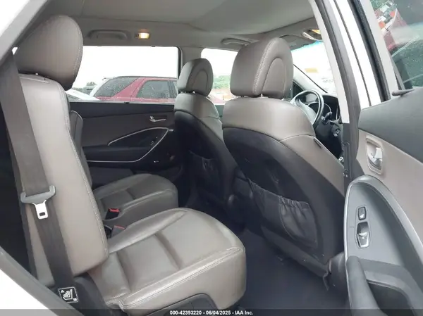 KM8SR4HFXGU152610 2016 HYUNDAI SANTA FE - Image 8