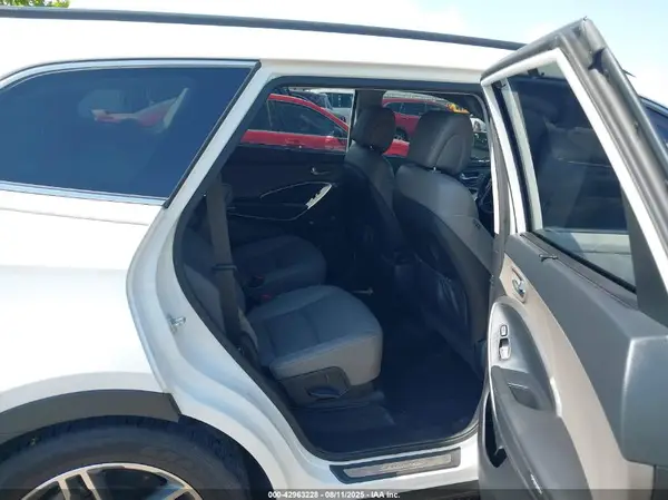 KM8SR4HFXKU306208 2019 HYUNDAI SANTA FE - Image 8