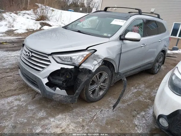 KM8SRDHF0GU139252 2016 HYUNDAI SANTA FE - Image 2