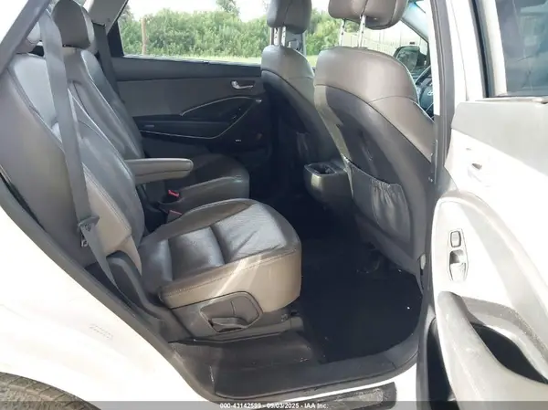 KM8SRDHF0HU170549 2017 HYUNDAI SANTA FE - Image 8