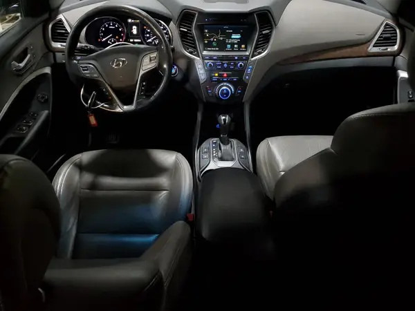 KM8SRDHF0HU202318 2017 HYUNDAI SANTA FE - Image 8