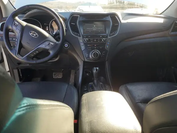 KM8SRDHF0HU205932 2017 HYUNDAI SANTA FE - Image 8