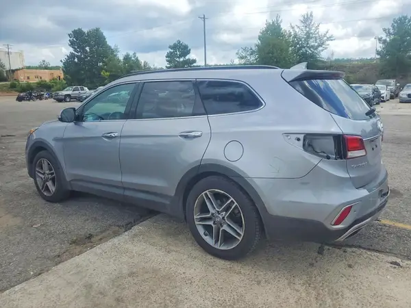 KM8SRDHF0HU222908 2017 HYUNDAI SANTA FE - Image 2
