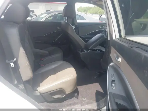 KM8SRDHF0HU231074 2017 HYUNDAI SANTA FE - Image 8