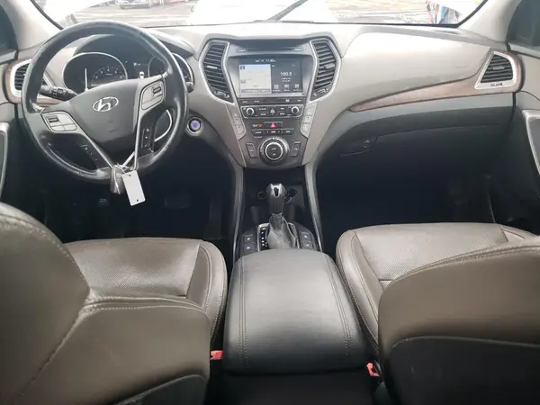 KM8SRDHF0HU242835 2017 HYUNDAI SANTA FE - Image 8