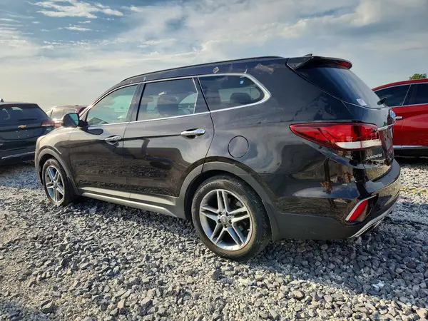 KM8SRDHF0JU261455 2018 HYUNDAI SANTA FE - Image 2