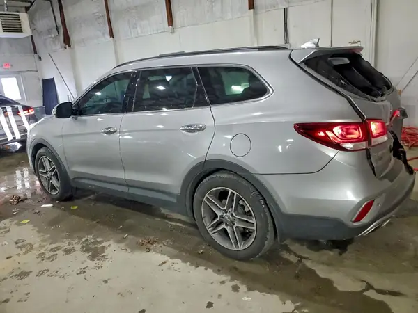 KM8SRDHF0JU261553 2018 HYUNDAI SANTA FE - Image 2