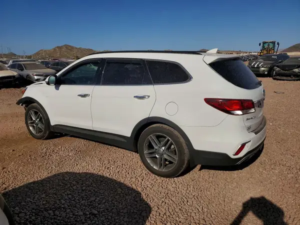 KM8SRDHF0JU263996 2018 HYUNDAI SANTA FE - Image 2