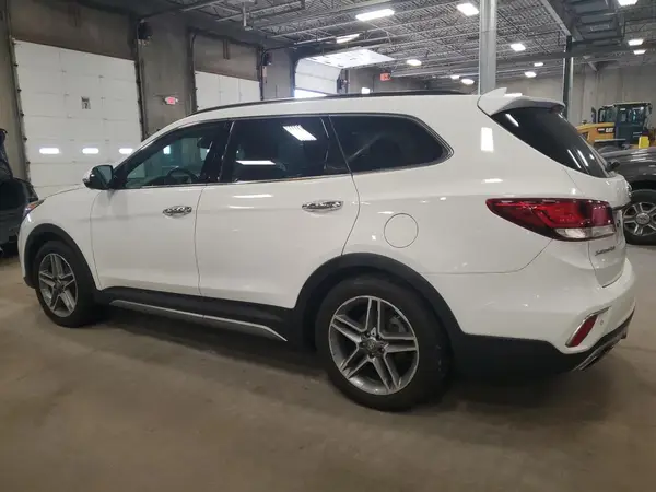 KM8SRDHF0JU272858 2018 HYUNDAI SANTA FE - Image 2