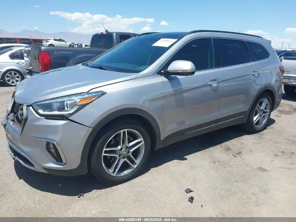 KM8SRDHF0JU292110 2018 HYUNDAI SANTA FE - Image 2
