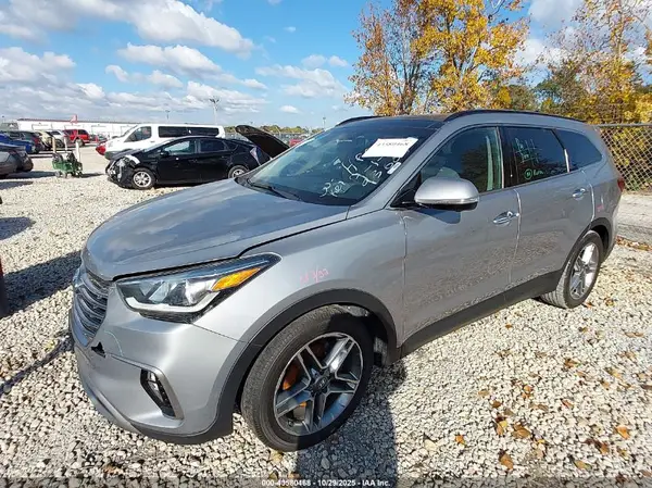 KM8SRDHF0JU295038 2018 HYUNDAI SANTA FE - Image 2