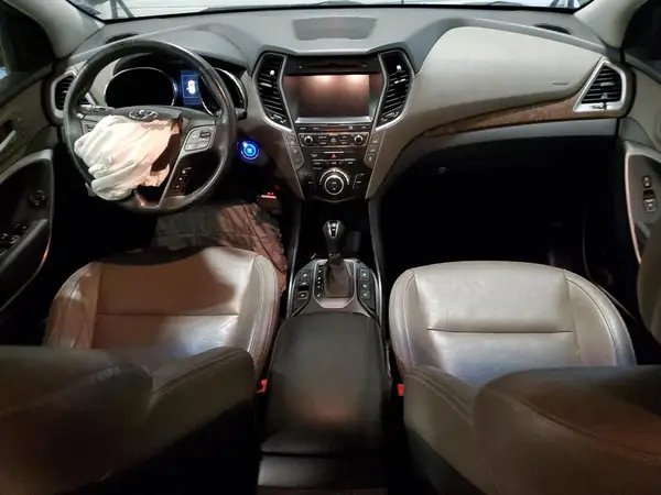 KM8SRDHF1HU196805 2017 HYUNDAI SANTA FE - Image 8