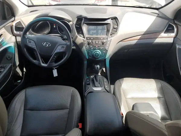 KM8SRDHF1HU250345 2017 HYUNDAI SANTA FE - Image 8