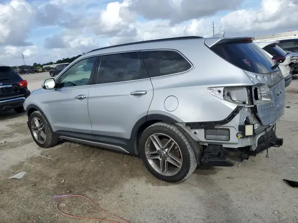 KM8SRDHF1JU269824 2018 HYUNDAI SANTA FE - Image 2