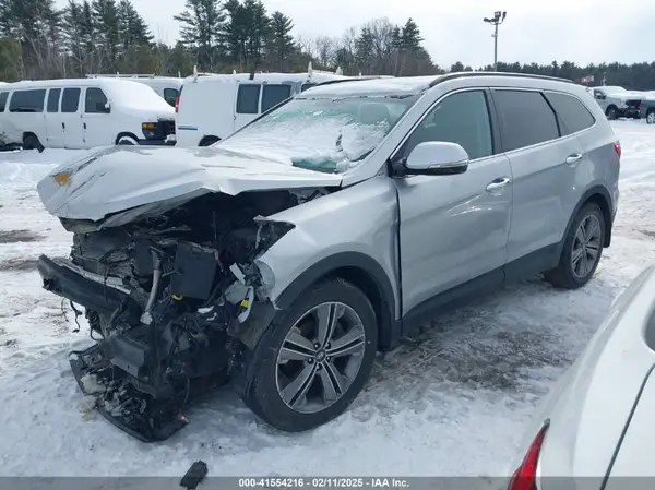 KM8SRDHF2GU144713 2016 HYUNDAI SANTA FE - Image 2