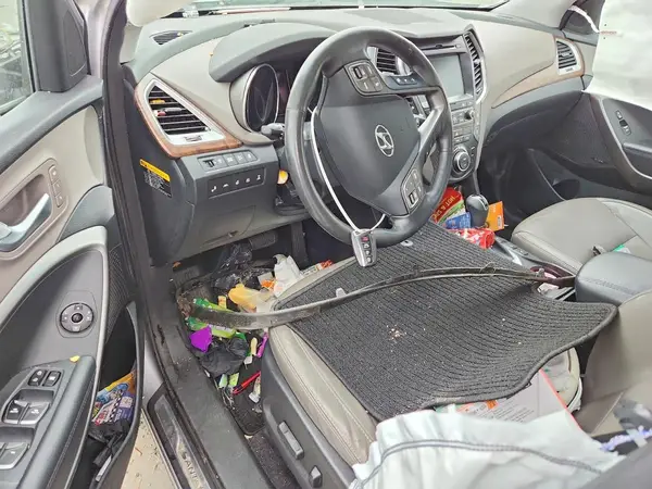 KM8SRDHF2HU178278 2017 HYUNDAI SANTA FE - Image 8