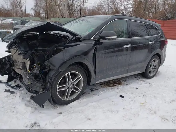 KM8SRDHF2JU285370 2018 HYUNDAI SANTA FE - Image 2